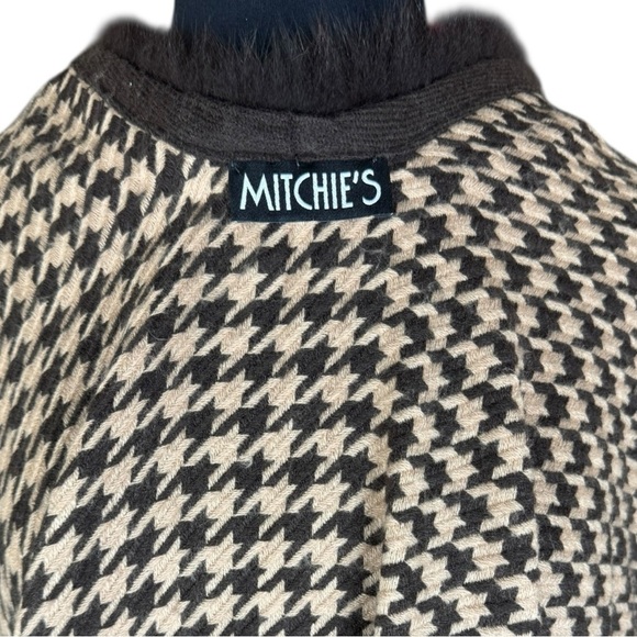 Vintage Mitchie’s Fox Fur Trim Wool Blend Houndstooth Cape – One Size Fits Most - Picture 4 of 4